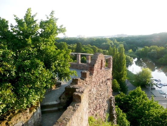 Von der Oberburg hat man einen herrlichen Blick über die Saale.