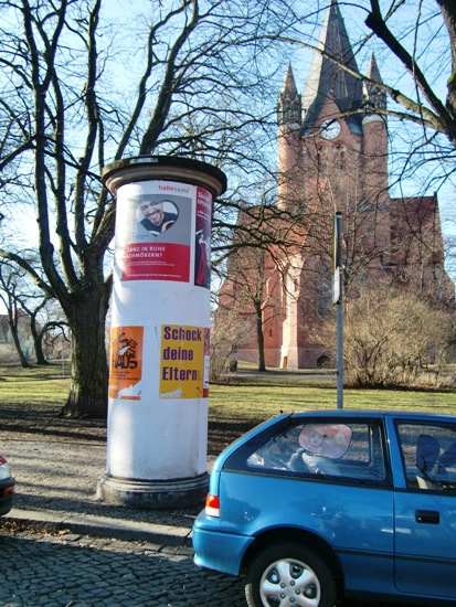 Am Rathenauplatz in Halle - Ecke Heinrich-Heine-Straße.