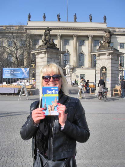 Vor der Humboldt-Universität in Berlin.